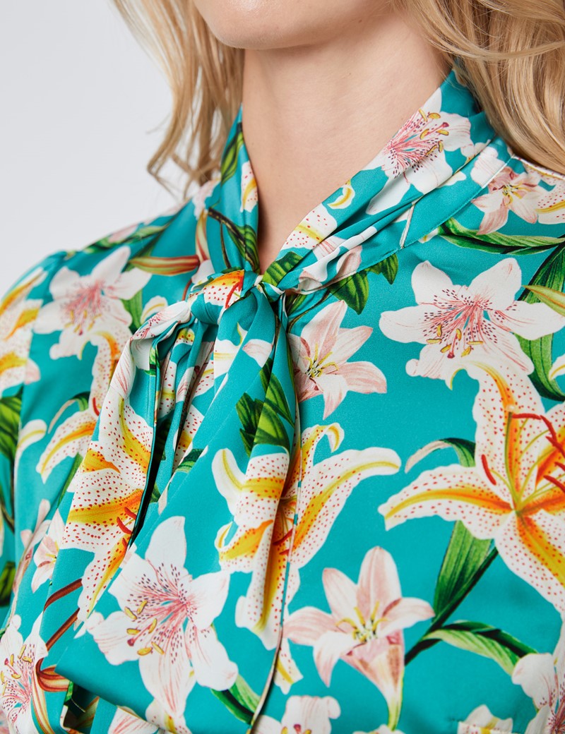 Womens Emerald Green Tropical Floral Fitted Satin Blouse Single Cuff Pussy Bow Hawes And Curtis 4043