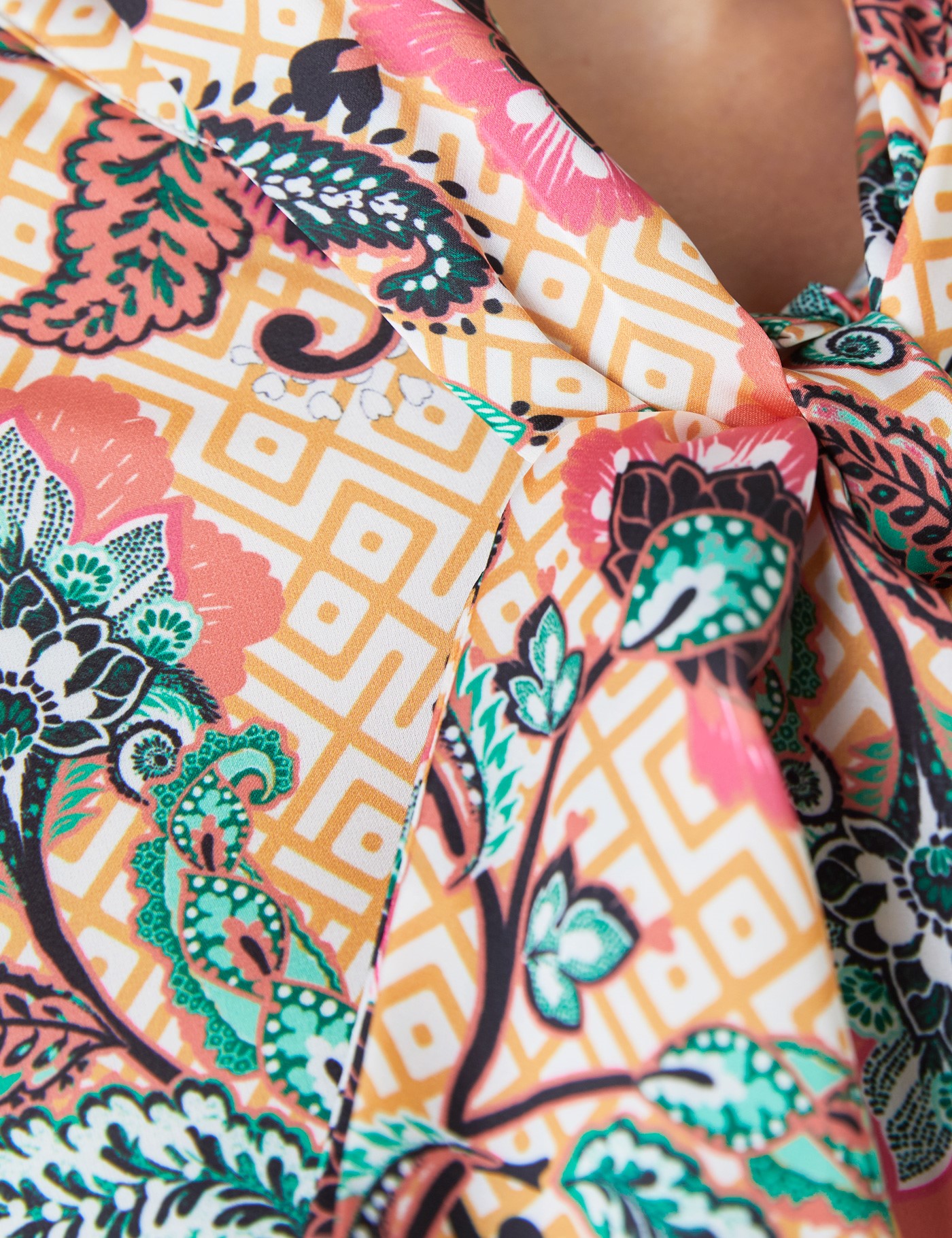 Hawes & Curtis White & Orange Floral Pussybow Blouse Size: 6 image 2