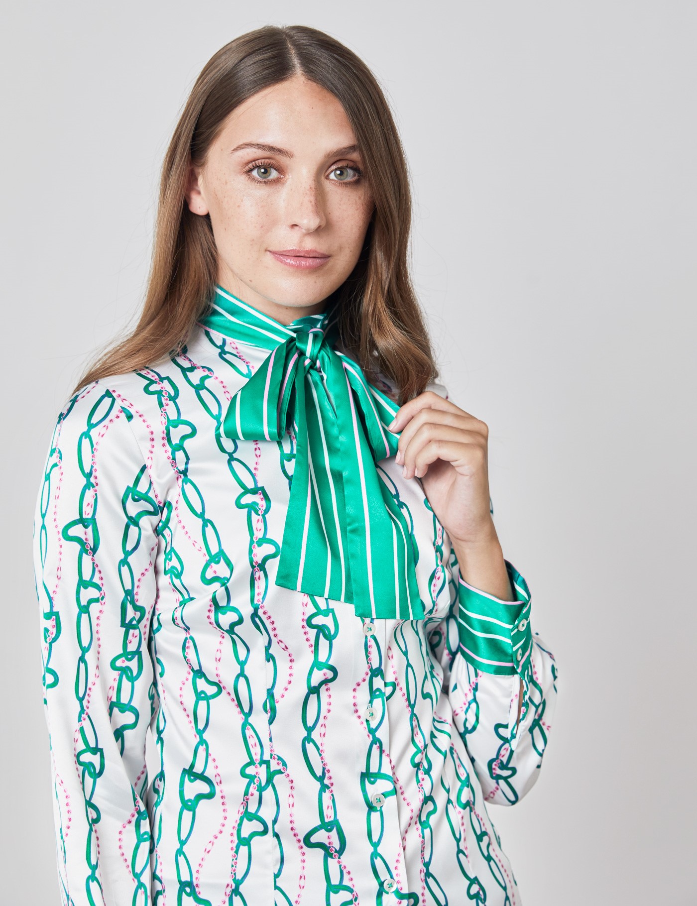 Hawes & Curtis White & Green Chain Stripe Fitted Pussybow Blouse Size: 6 image 3