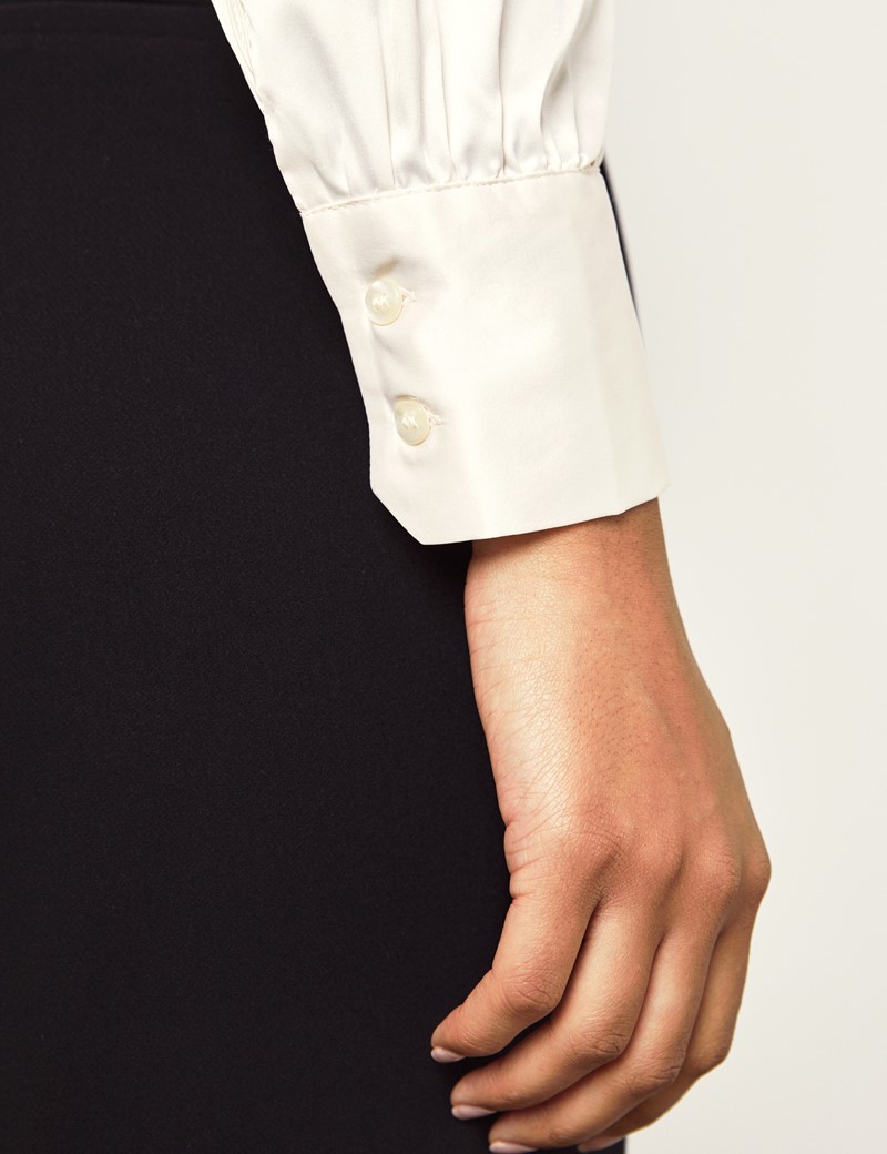 Women's Cream Fitted Satin Blouse Pussy Bow Hawes & Curtis