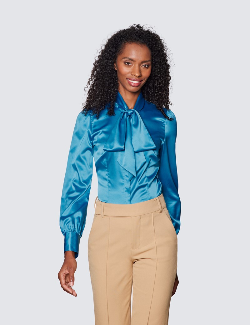 Women's Kingfisher Fitted Pussy Bow Blouse 