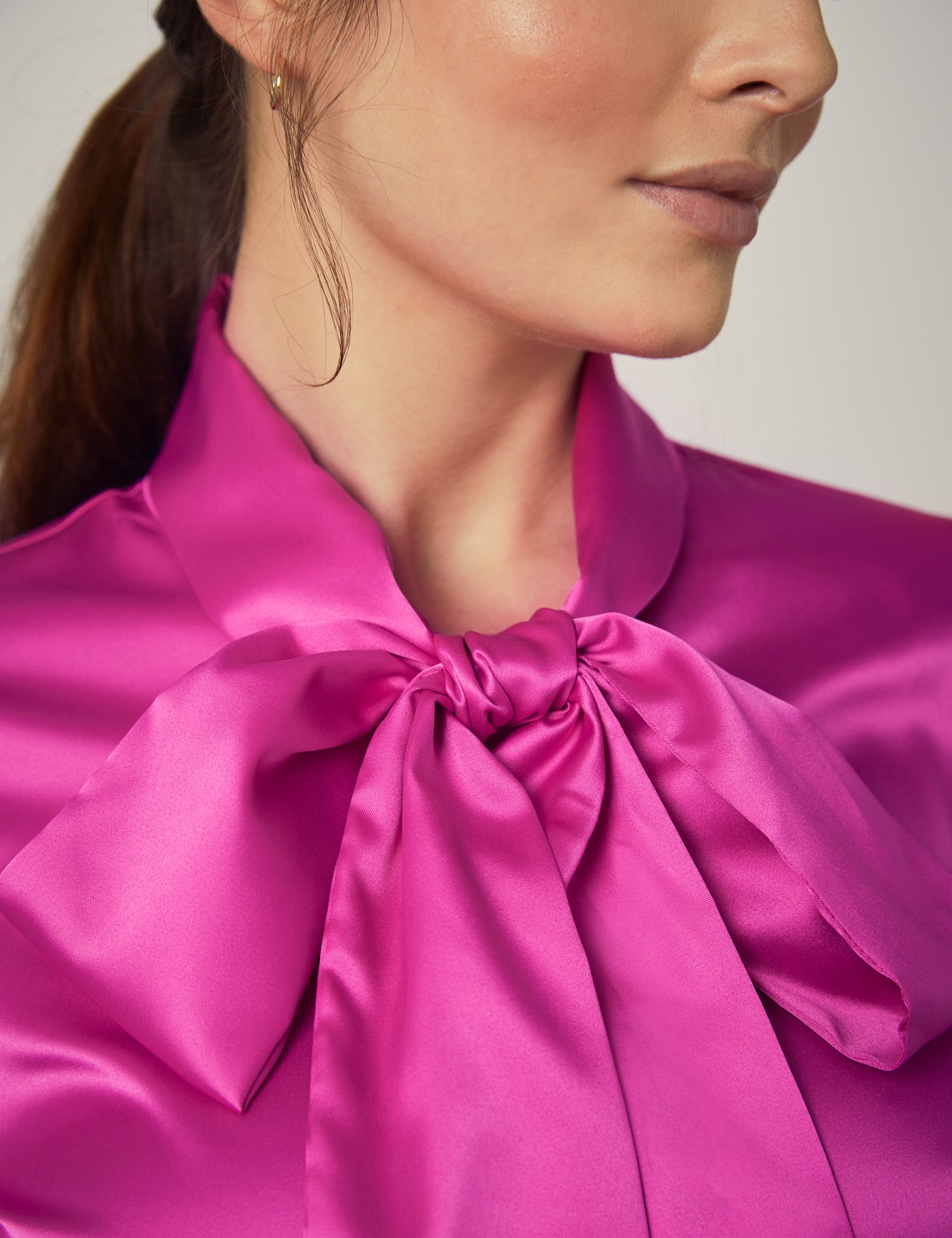 Women S Hot Pink Satin Fitted Shirt Single Cuff Pussy Bow Hawes And Curtis