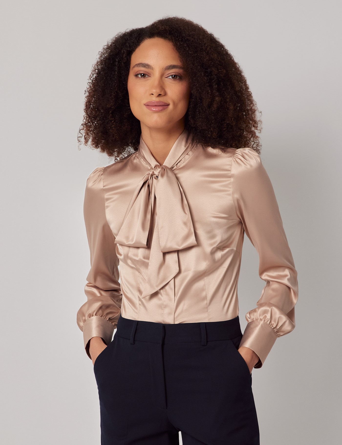 & Pussybow Blouse LUPZA010-C50