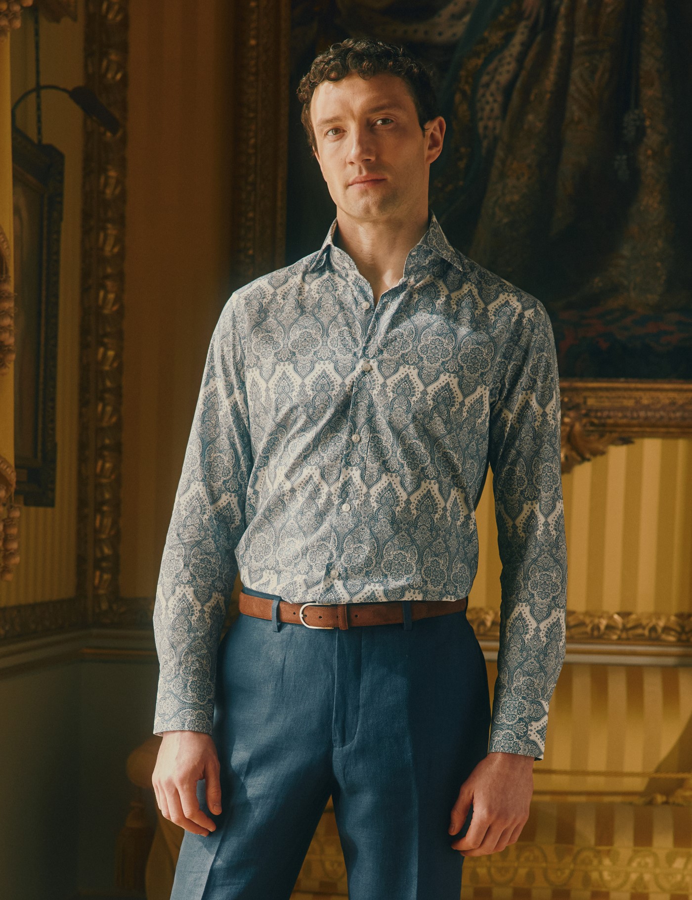 Hawes & Curtis Navy & White Paisley Slim Fit Shirt - Large