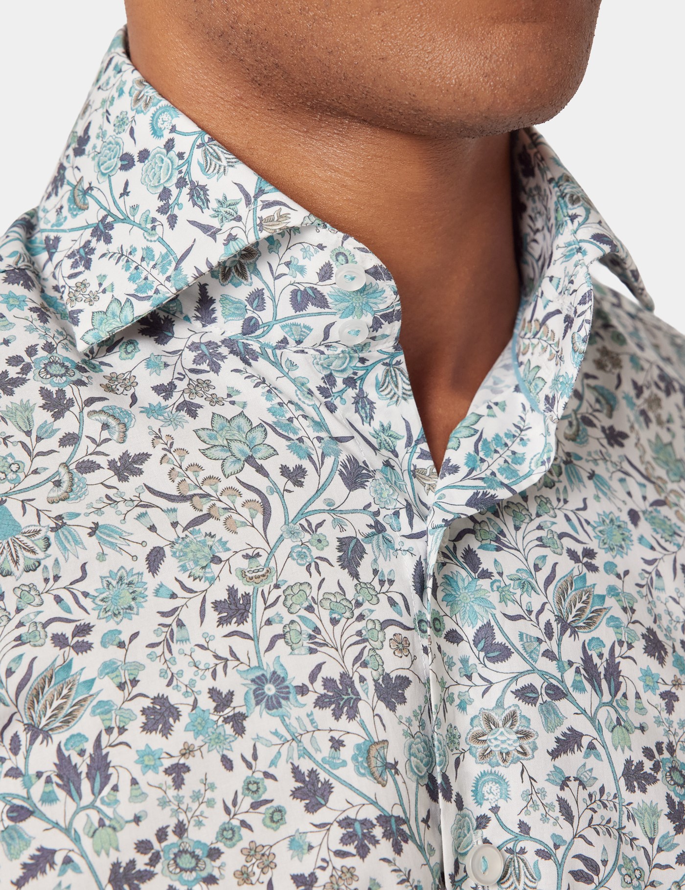 Hawes & Curtis Slim Fit White & Green Floral Curtis Shirt Size: XXXL image 2