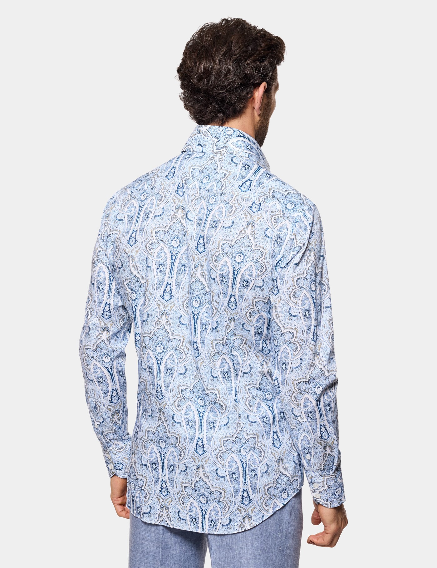 Hawes & Curtis Slim Fit White & Blue Paisley Curtis Shirt Size: Large | Long image 4