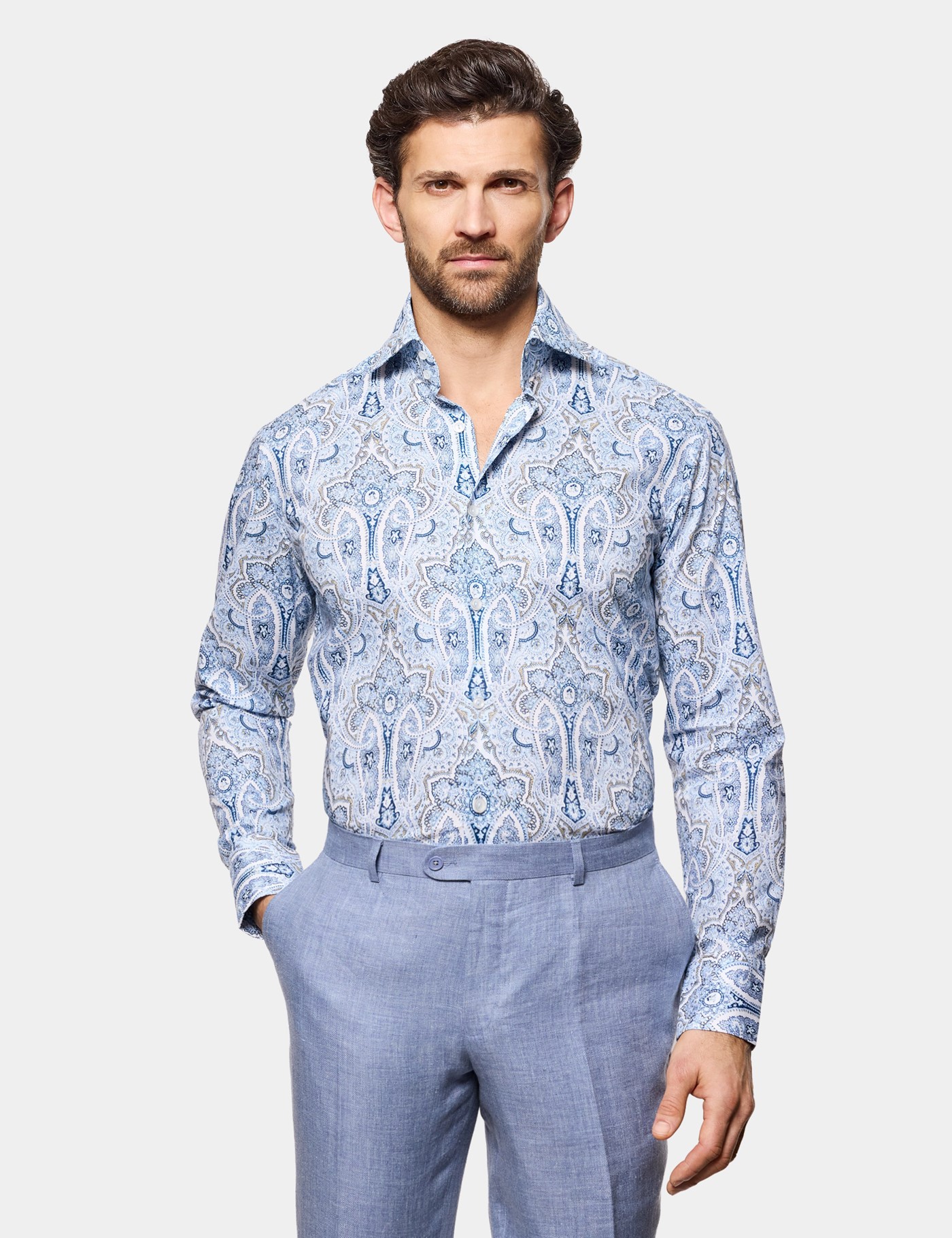 Hawes & Curtis Slim Fit White & Blue Paisley Curtis Shirt Size: Large | Long