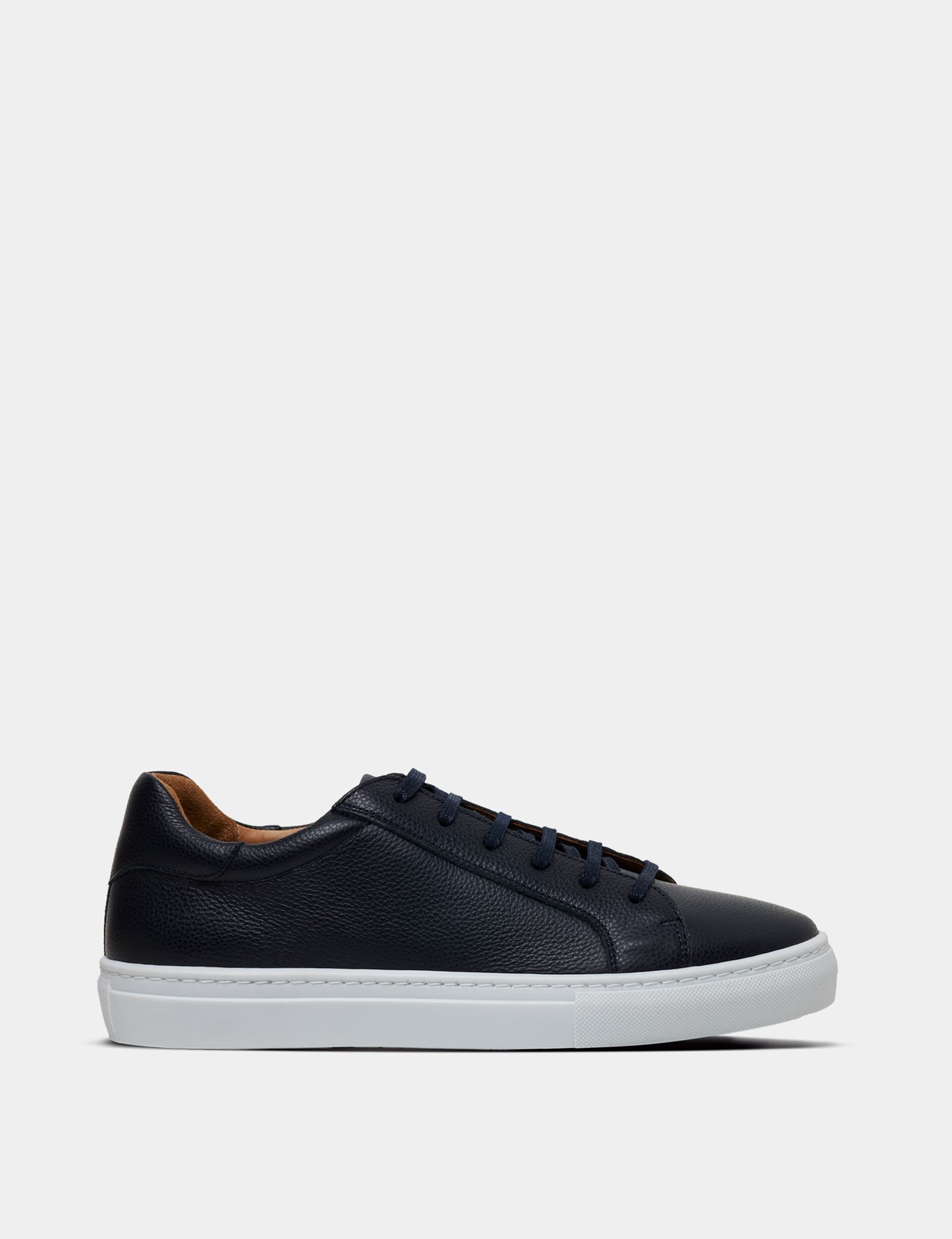Hawes & Curtis Navy Tennis Trainer Size: 8