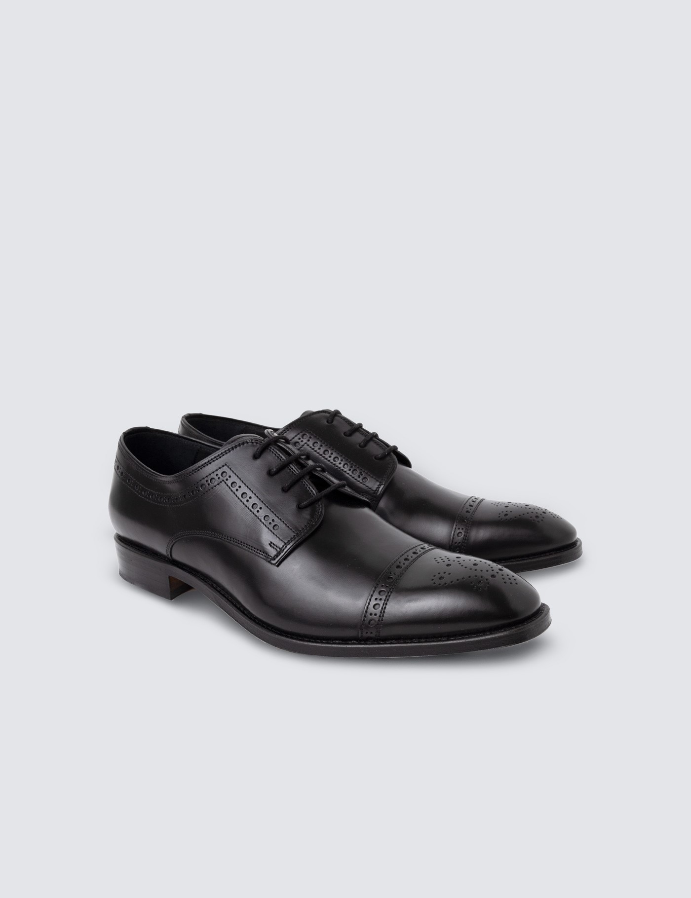 Men's Black Leather Semi Brogue Shoe | Hawes & Curtis