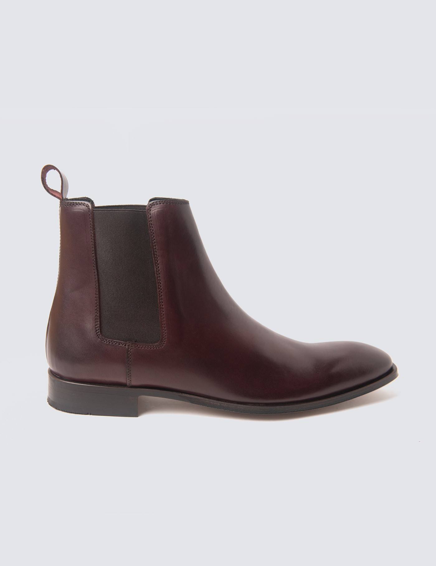 100% Leather Men's Chelsea Boot with Rubber Heel in Burgundy | Hawes ...