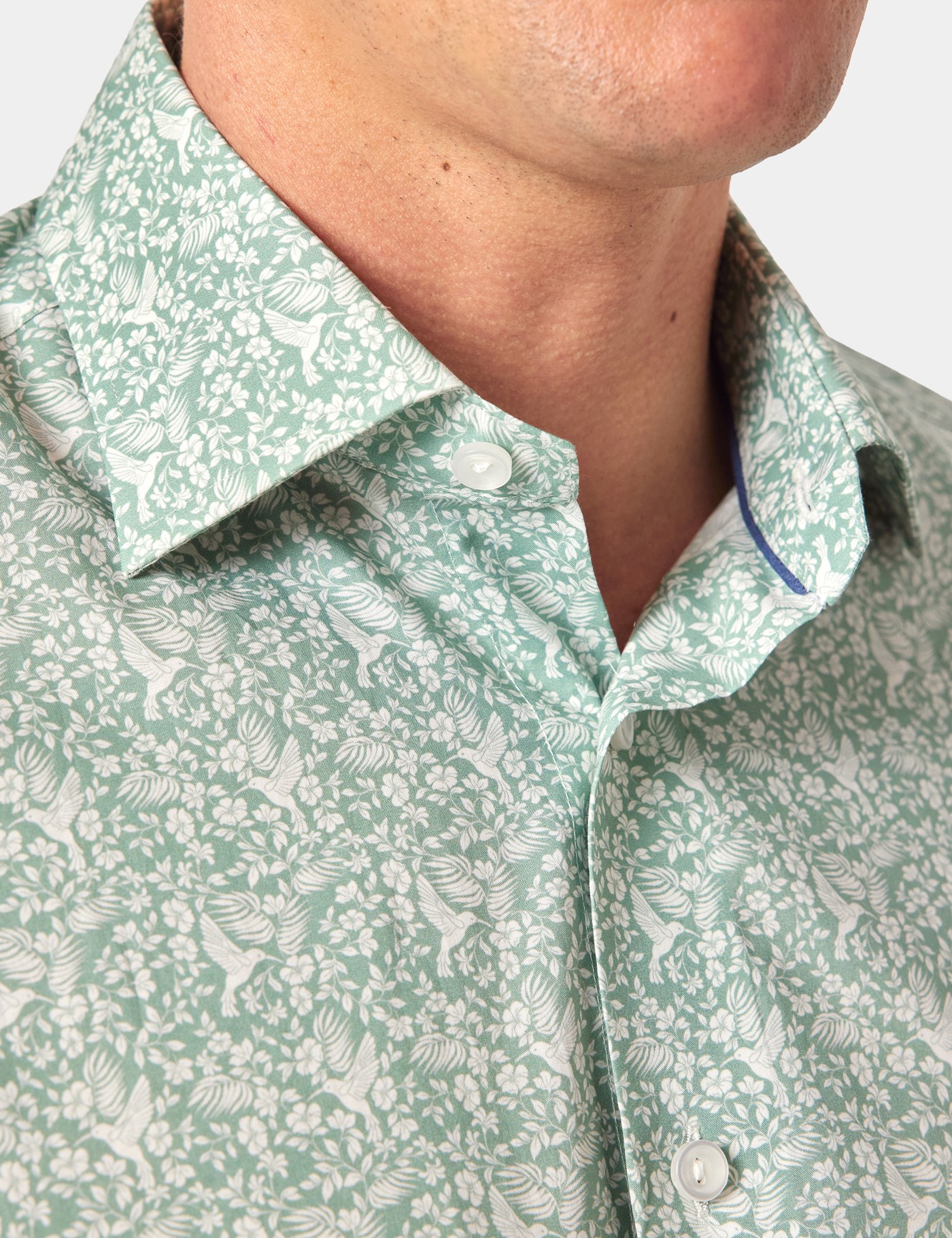 Hawes & Curtis Slim Fit Green & White Mini Bird Curtis Shirt Size: XXL image 2
