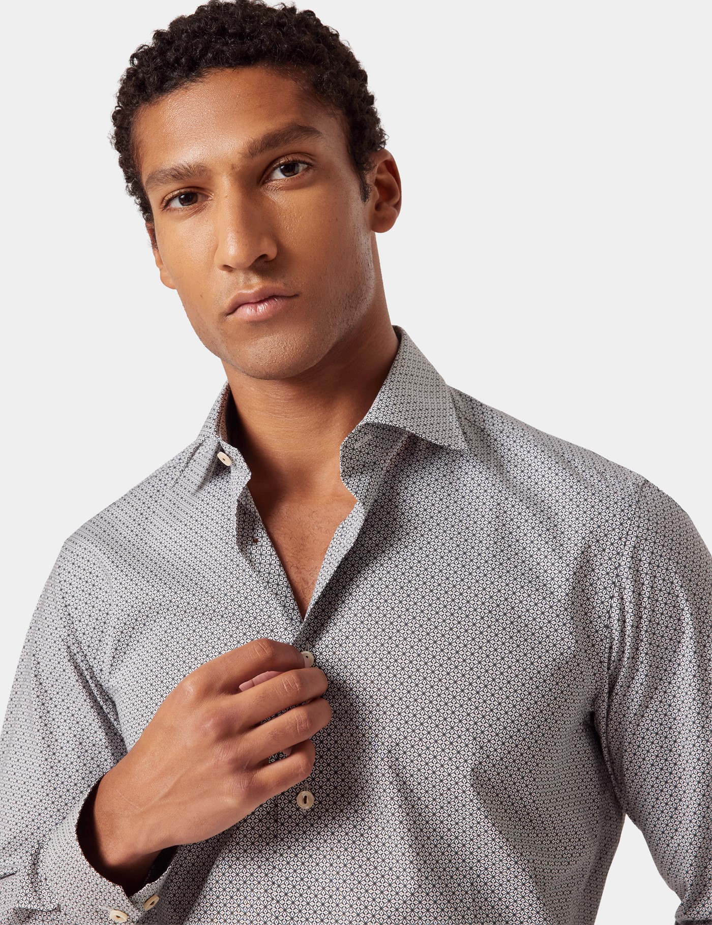 Hawes & Curtis Slim Fit Navy & White Geometric Curtis Shirt Size: Large image 2