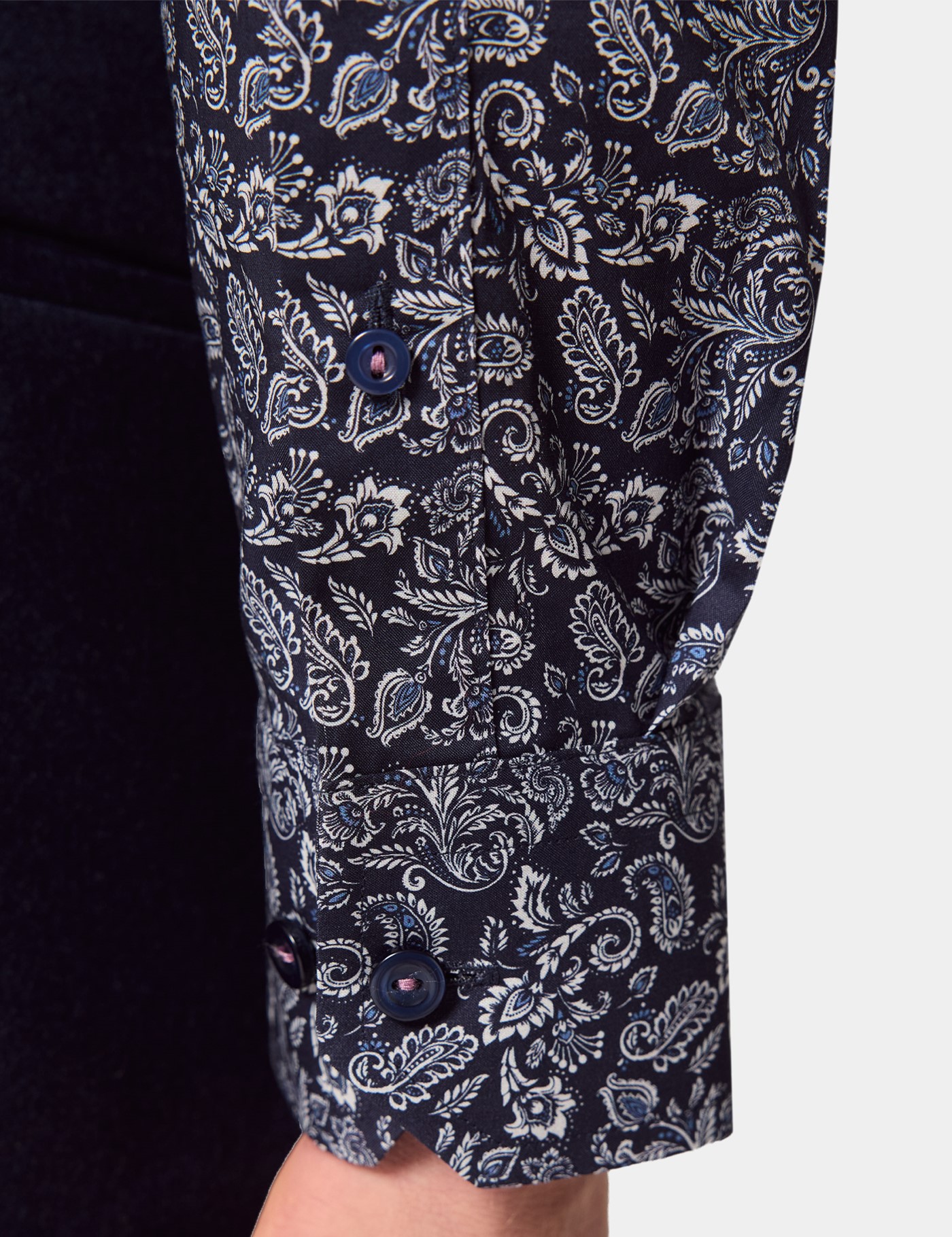 Hawes & Curtis Slim Fit Navy & White Floral Curtis Shirt Size: Medium image 4