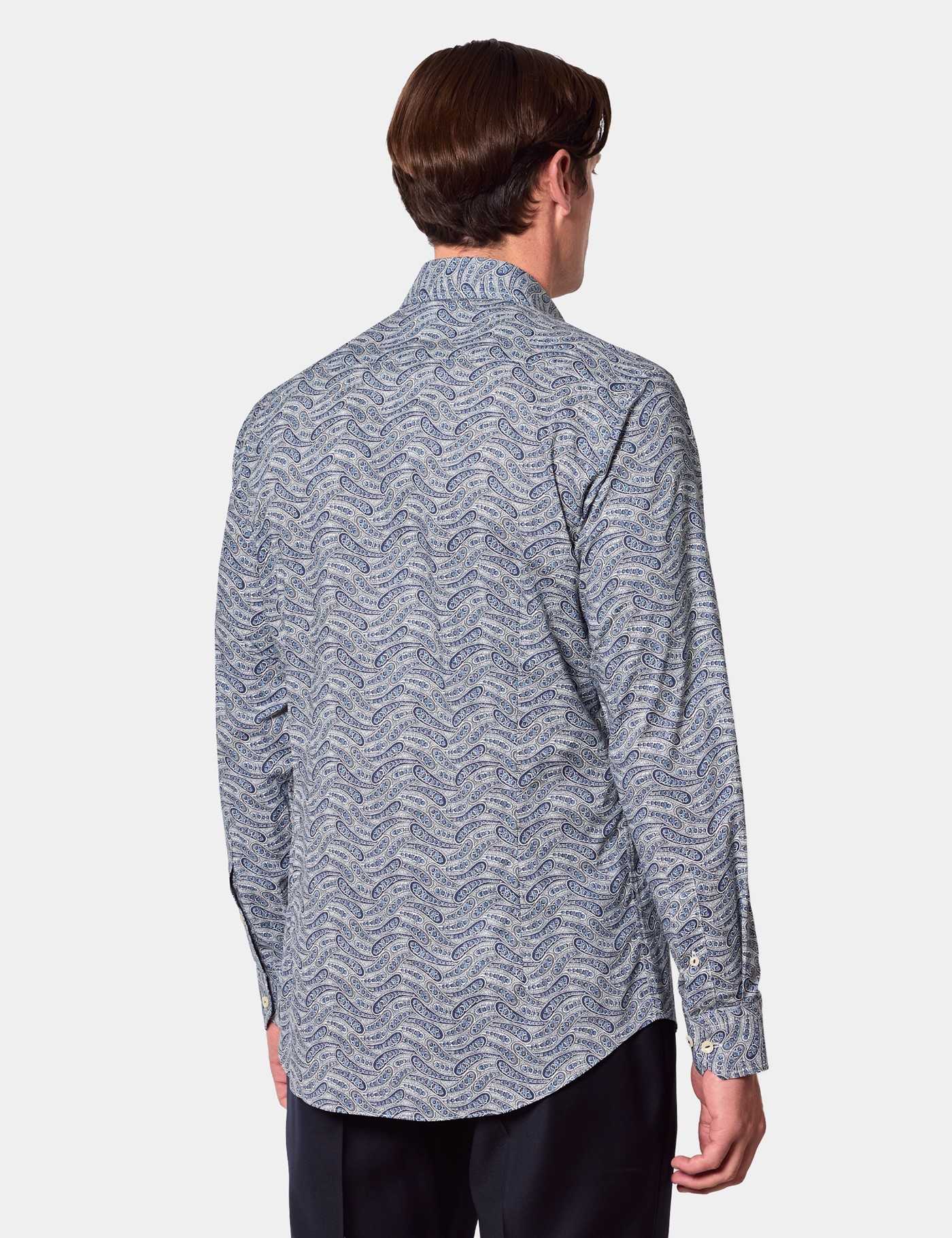 Hawes & Curtis Slim Fit Navy & White Paisley Curtis Shirt Size: Medium | Long image 3