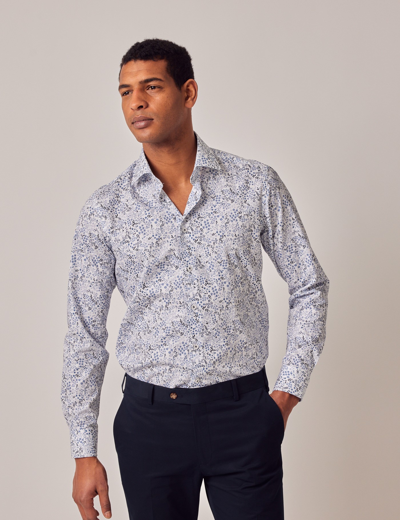 Men's Casual White & Blue Ditsy Floral Cotton Stretch Shirt