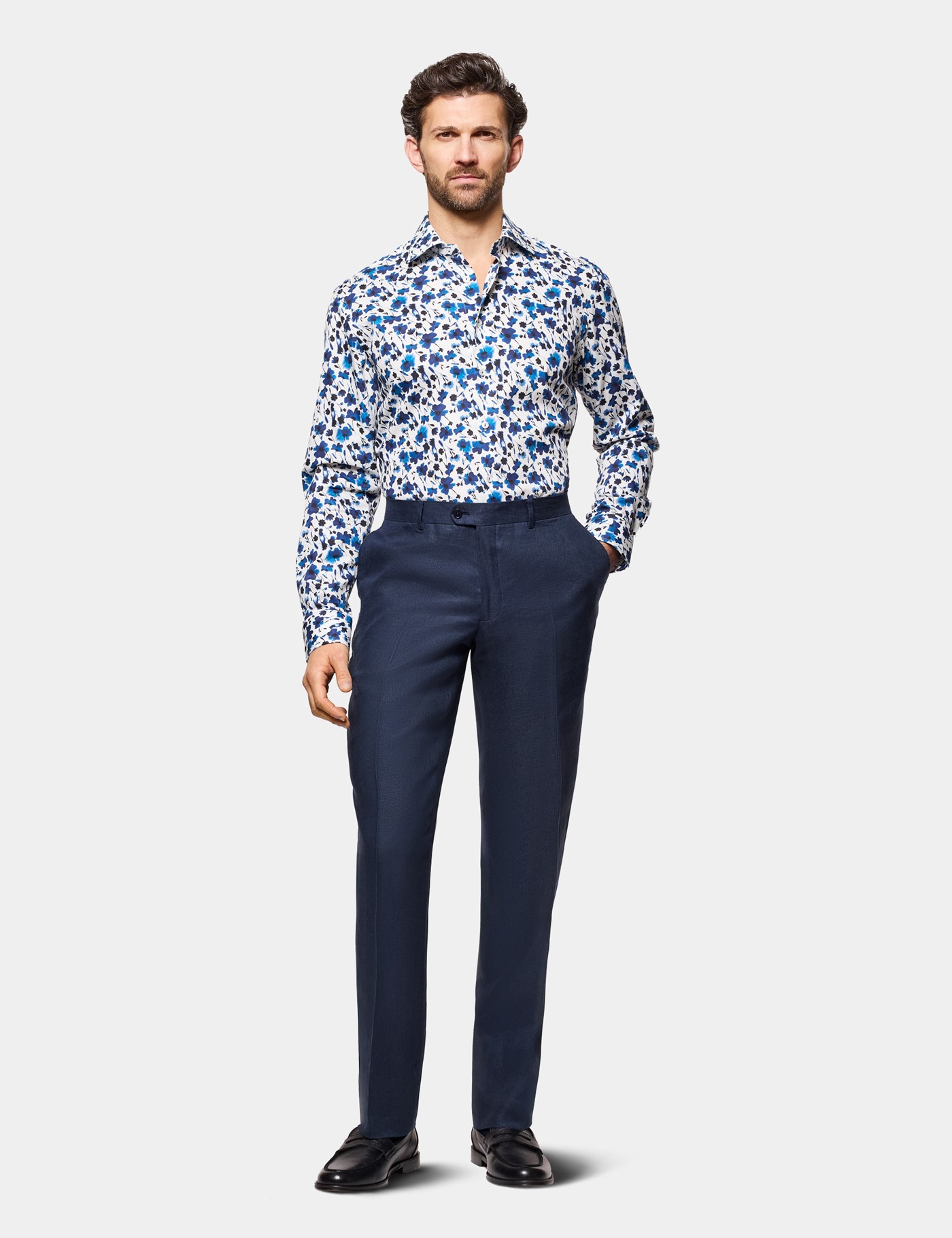 Hawes & Curtis Slim Fit White & Blue Floral Diamond Weave Curtis Shirt Size: Small image 2