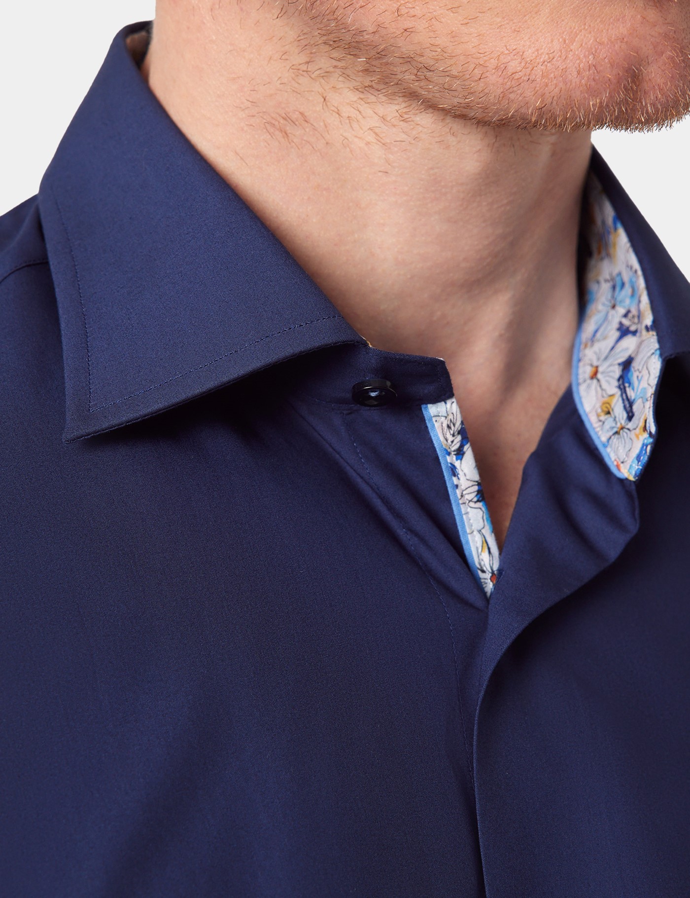 Hawes & Curtis Slim Fit Navy Curtis Shirt | Contrast Detail Size: XXXL image 2