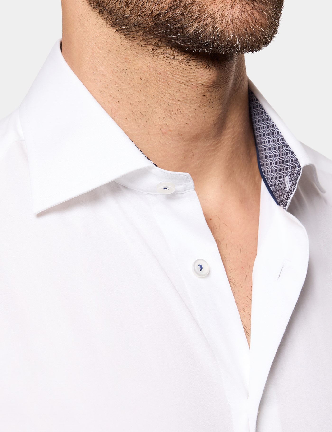 Hawes & Curtis Slim Fit White Curtis Shirt | Contrast Detail Size: XL image 3