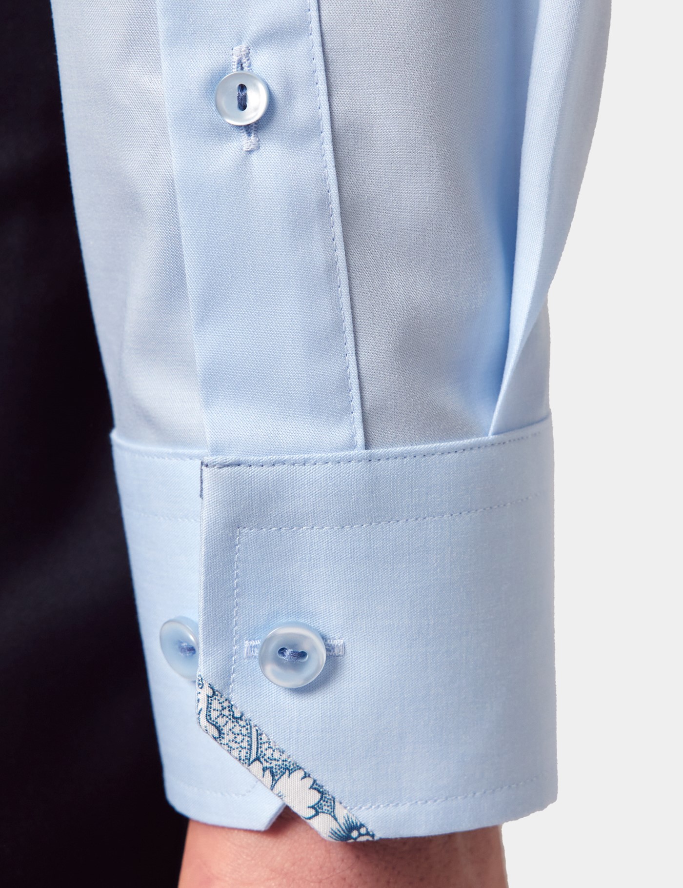 Hawes & Curtis Slim Fit Light Blue Curtis Shirt | Contrast Detail Size: XXXL image 4