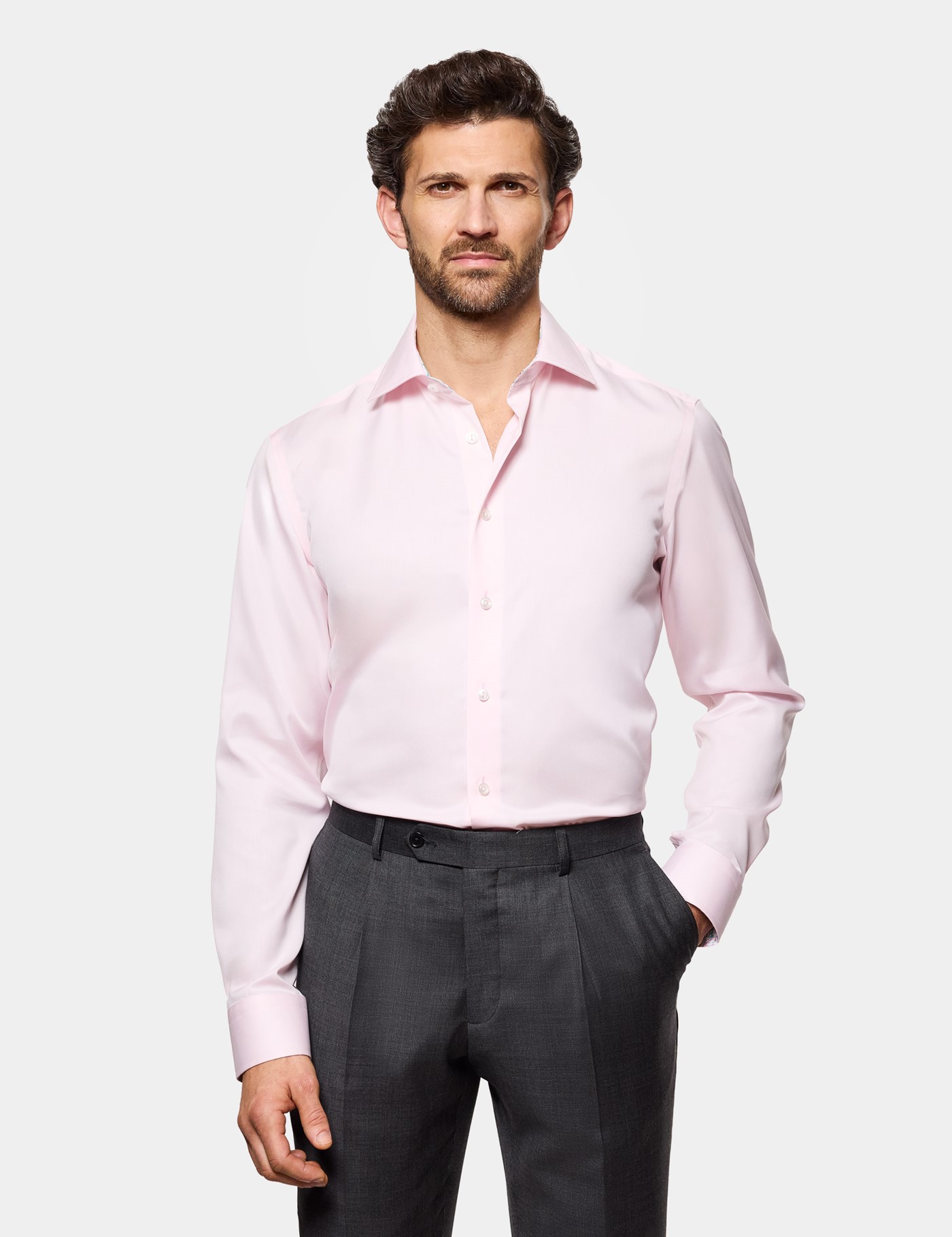 Hawes & Curtis Slim Fit Pink Twill Non-Iron Curtis Shirt | Contrast Detail Size: Large | Long