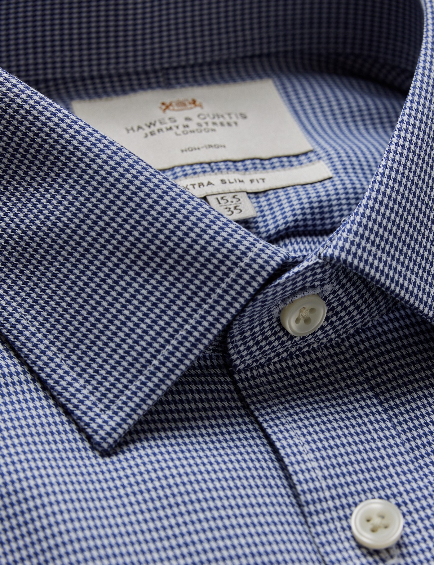 Hawes & Curtis Extra Slim Fit Navy & White Check Non-Iron Shirt Size: 15" collar, 35" sleeve