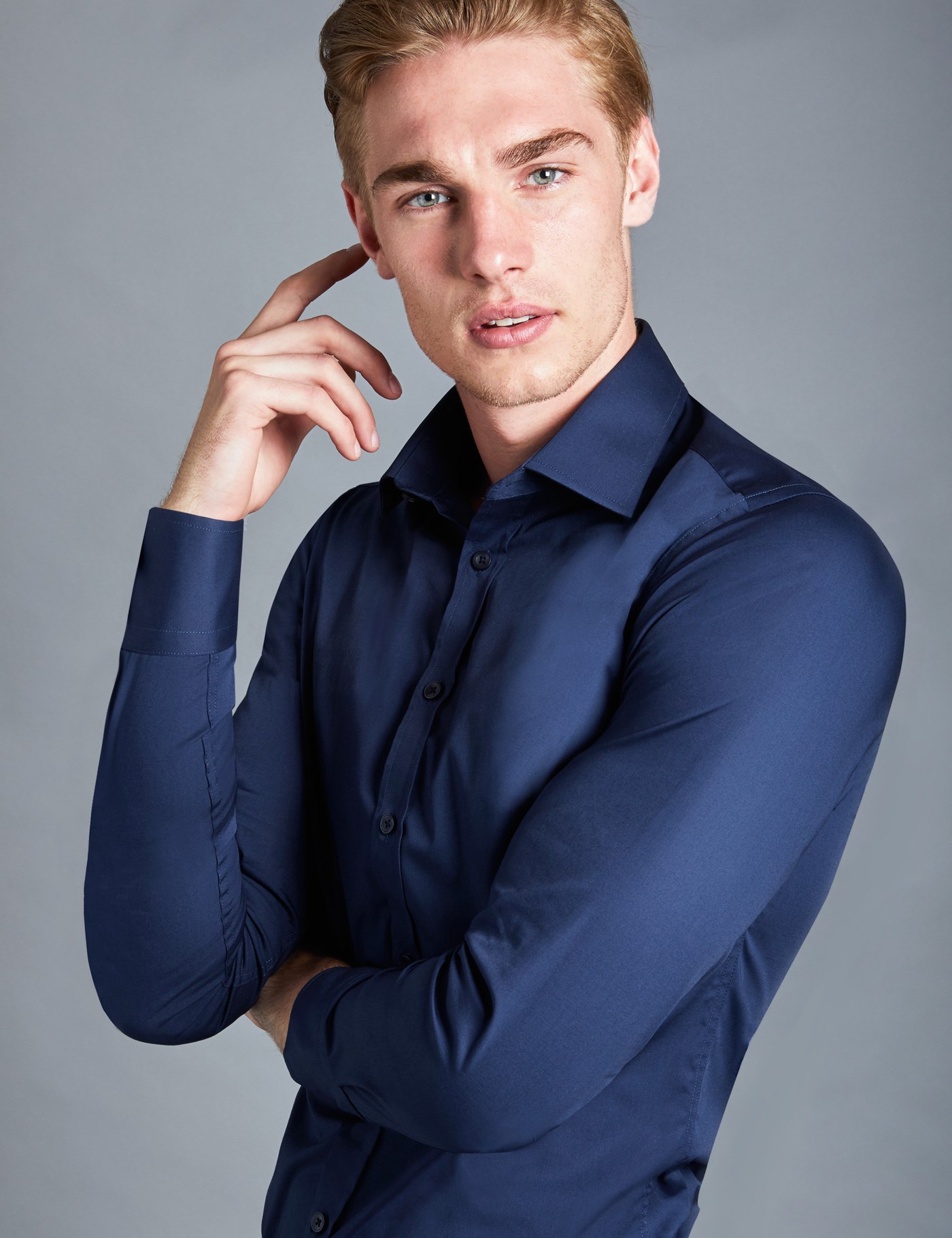 Navy Slim Stretch Shirt | Hawes and Curtis