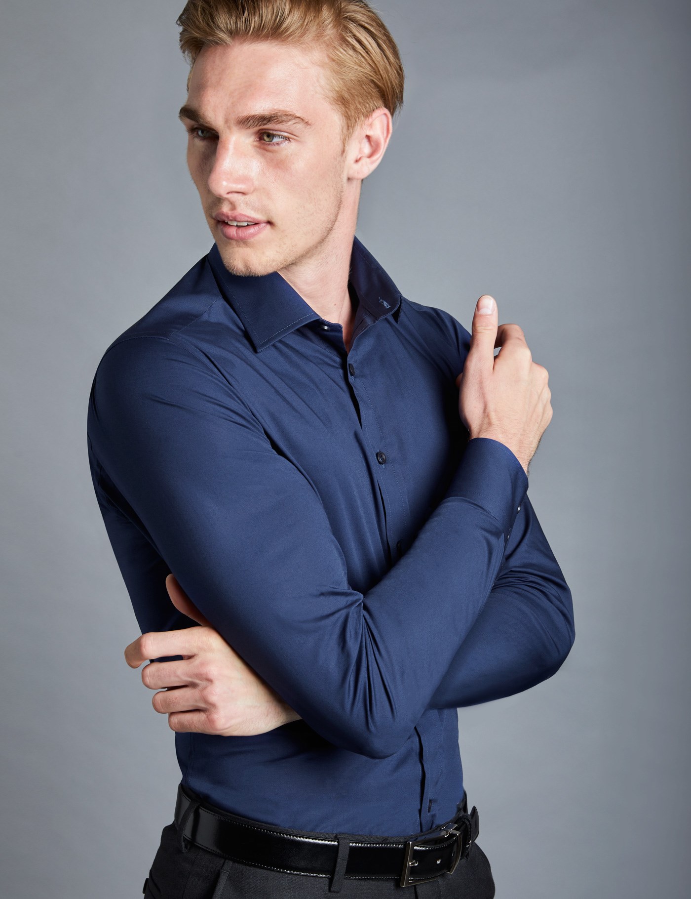 Navy Slim Stretch Shirt | Hawes and Curtis