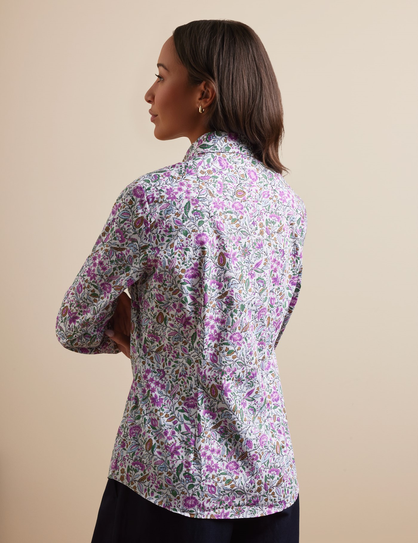 Hawes & Curtis Semi-Fitted White & Pink Floral Shirt Size: 10 image 3