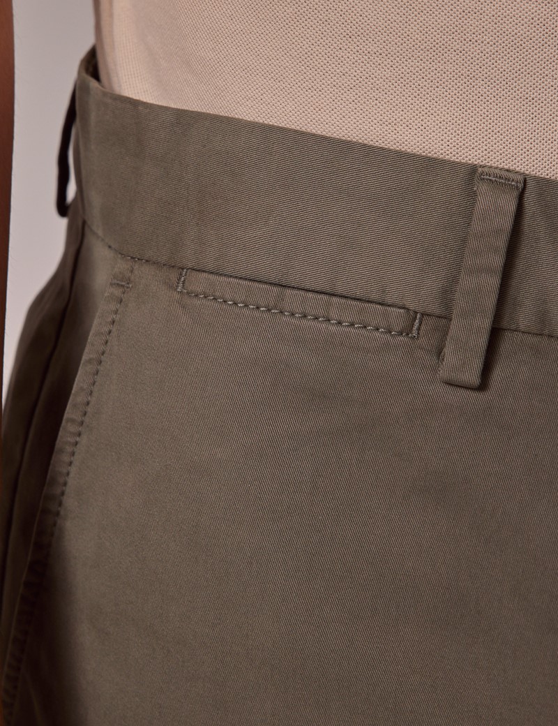 Men's Dusty Olive Garment Dyed Cotton Stretch Chino Shorts | Hawes & Curtis