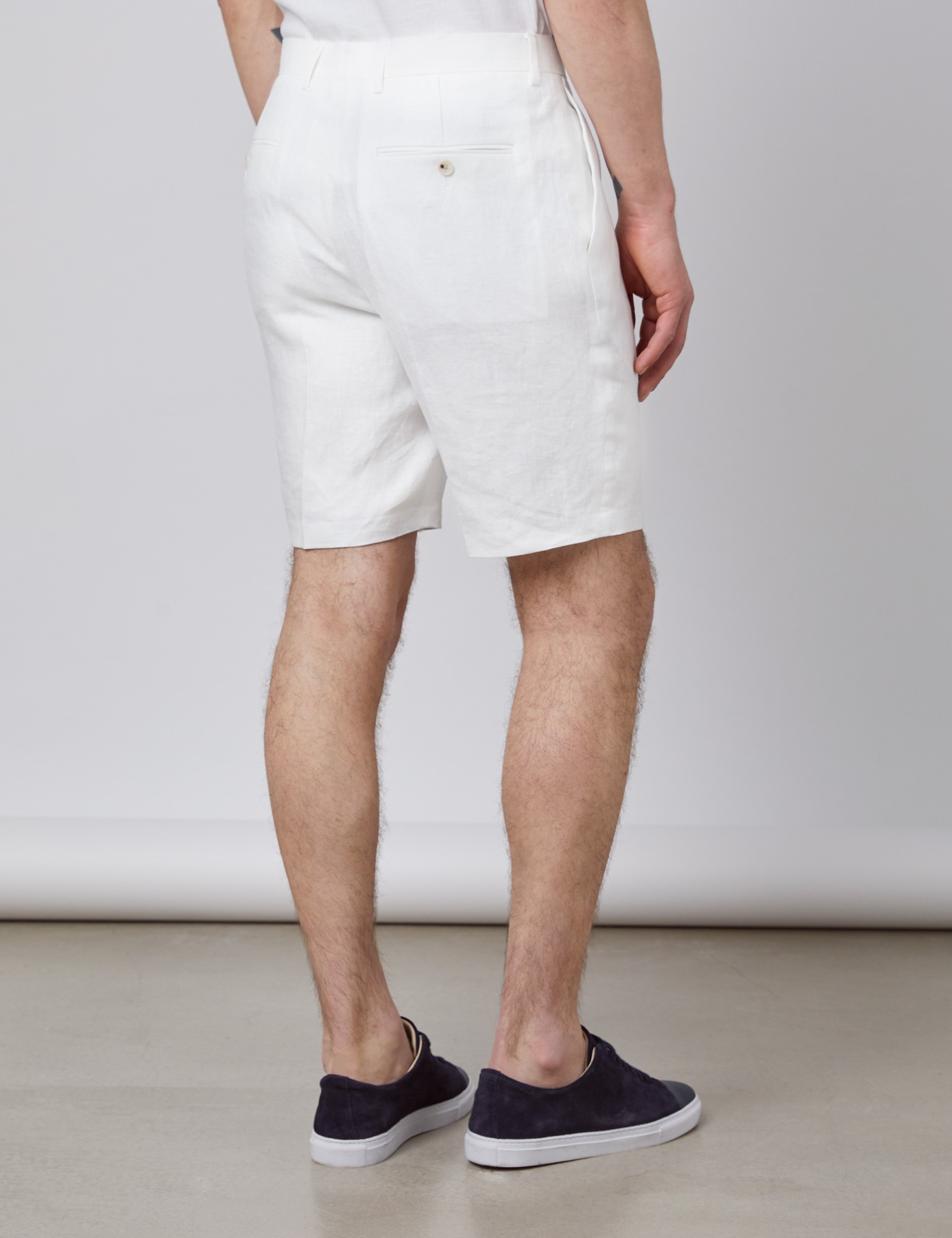 Men's White Herringbone Italian Linen Shorts 1913 Collection Hawes