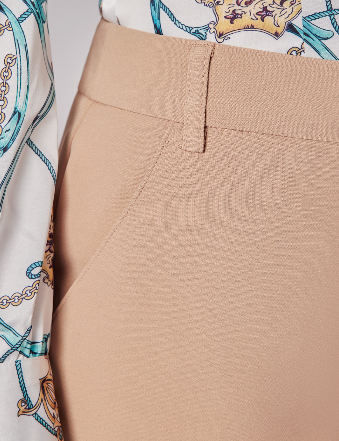 Hawes & Curtis Taupe Suit Trousers Size: 22 image 2