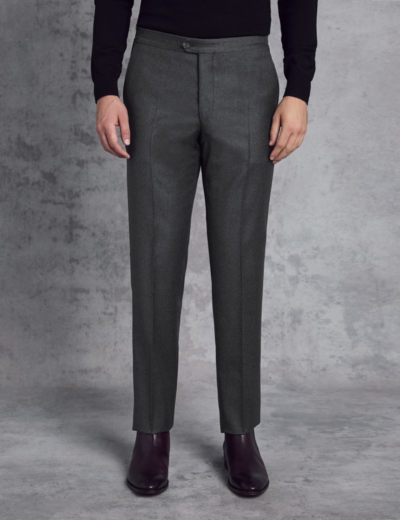 Men’s Italian Flannel Charcoal Trousers – 1913 Collection | Hawes & Curtis