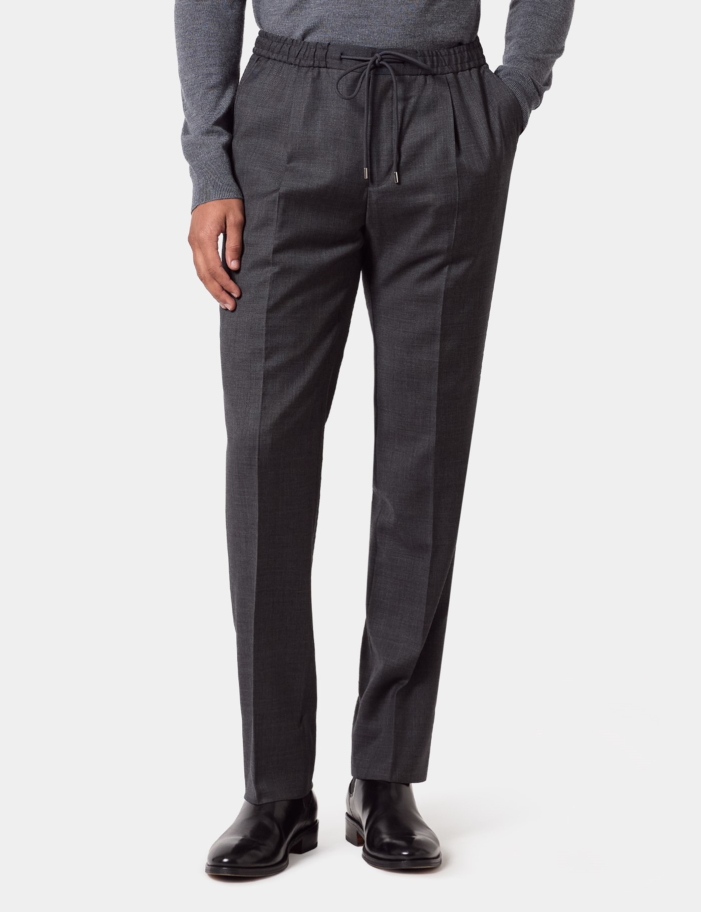 Hawes & Curtis Regular Fit Charcoal Twill Pleated Drawstring Trousers Size: 42" (EU 58)