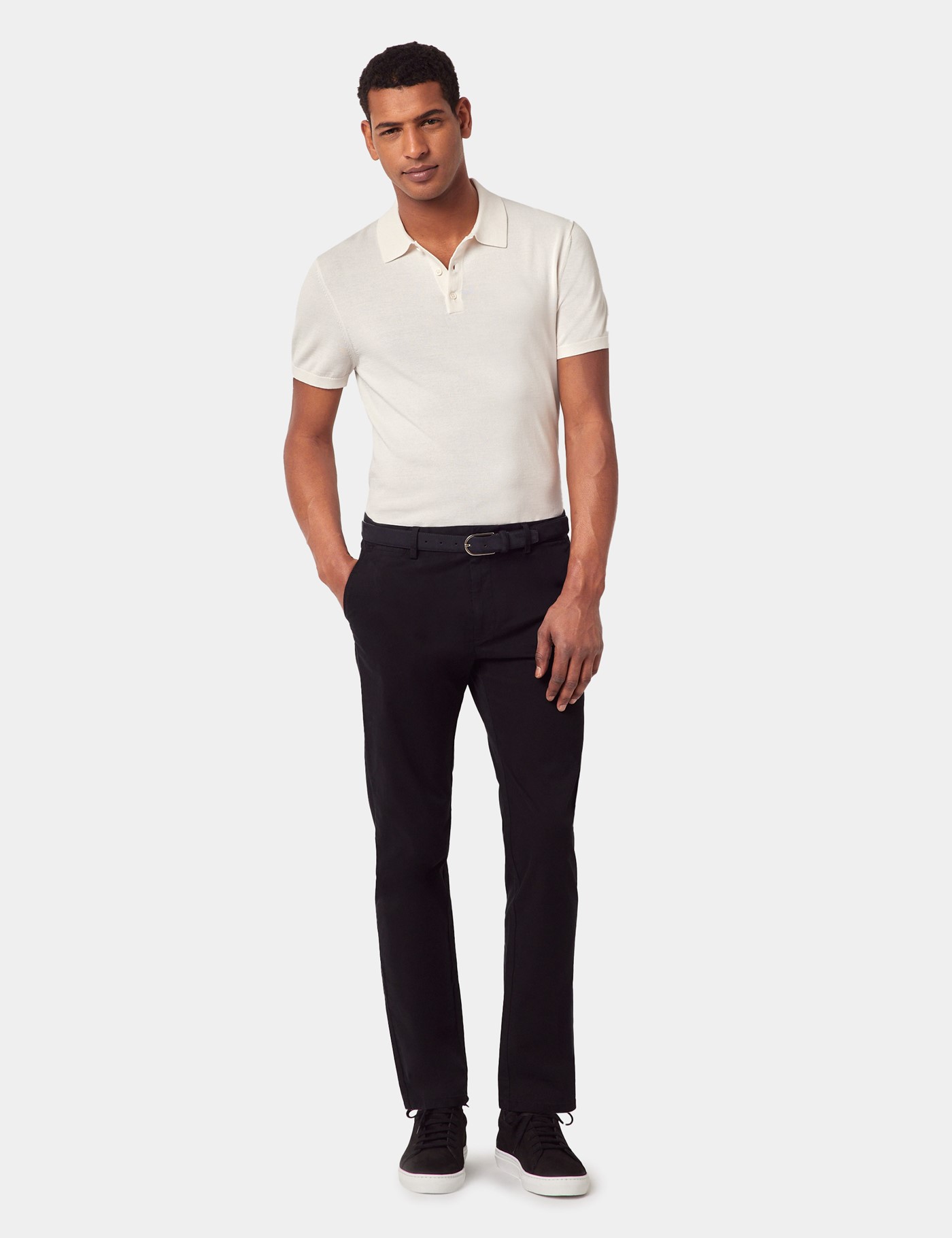 Hawes & Curtis Slim Fit Black Garment-Dyed Chinos Size: 44-31" image 2