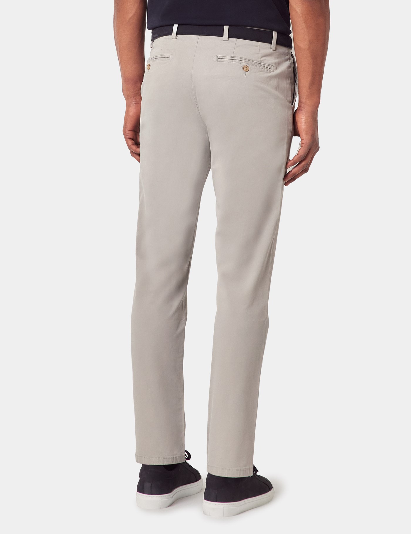 Hawes & Curtis Slim Fit Light Grey Garment-Dyed Chinos Size: 44-31" image 4