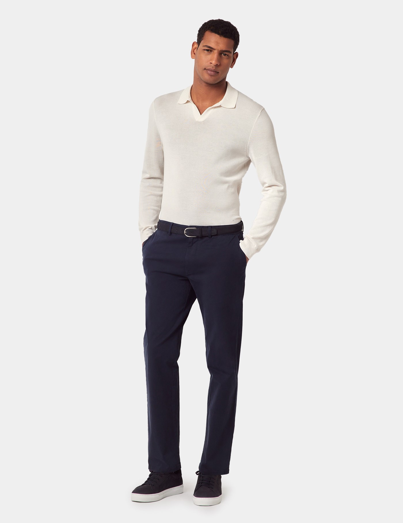 Hawes & Curtis Regular Fit Dark Navy Garment-Dyed Chinos Size: 44-31" image 2