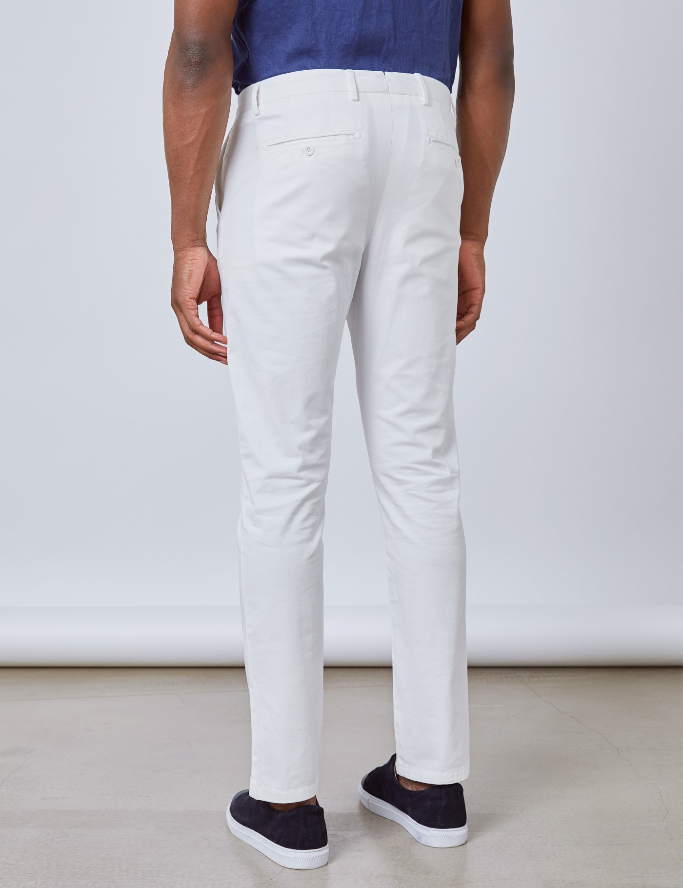 Men's White Plain Slim Fit Chinos | Hawes & Curtis