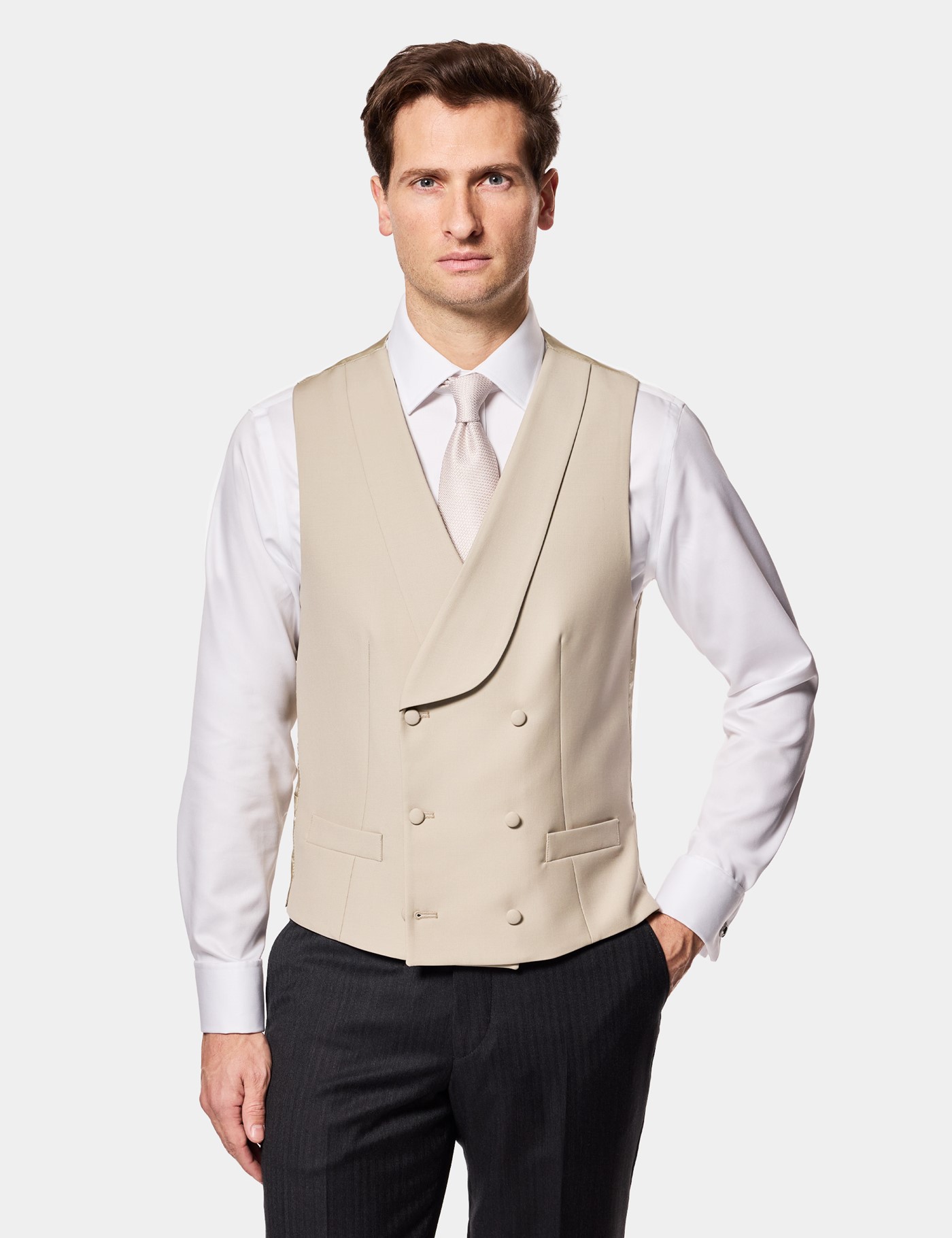 Hawes & Curtis Tailored Fit Sand 1913 Morning Waistcoat Size: 46 reg (EU 56)