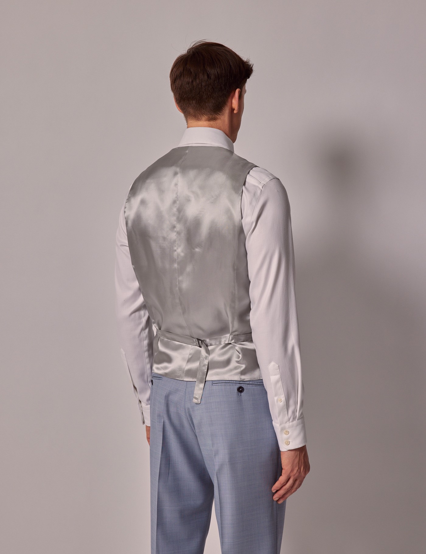 Hawes & Curtis Pale Blue Sharkskin Tailored Italian Waistcoat | 1913 Collection Size: 42 reg (EU 52) image 4