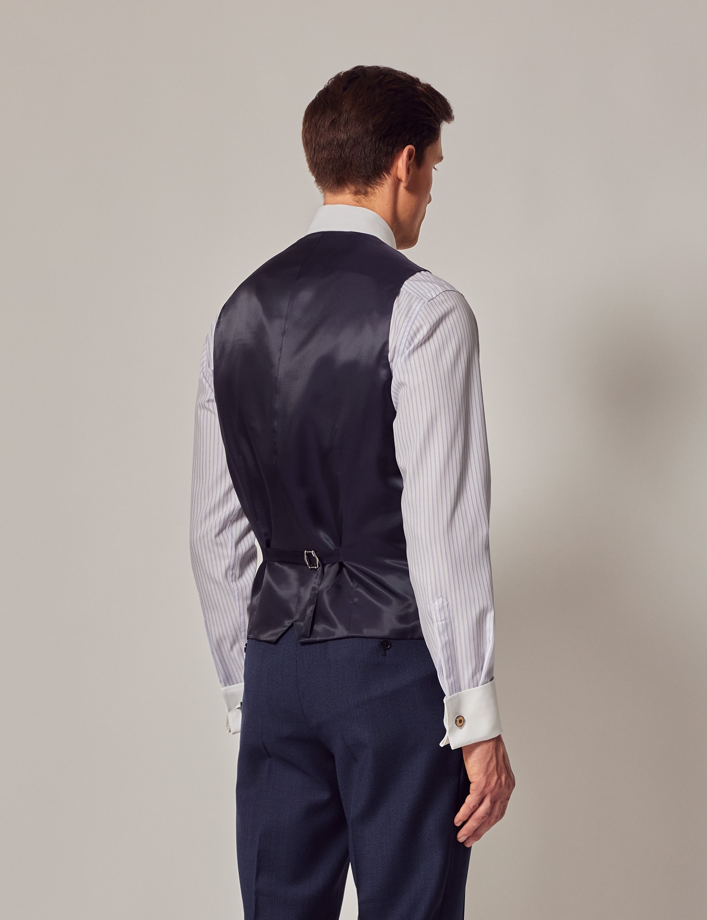Hawes & Curtis Slim Fit Blue Semi Plain Zigzag Waistcoat Size: 44 reg (EU 54) image 4