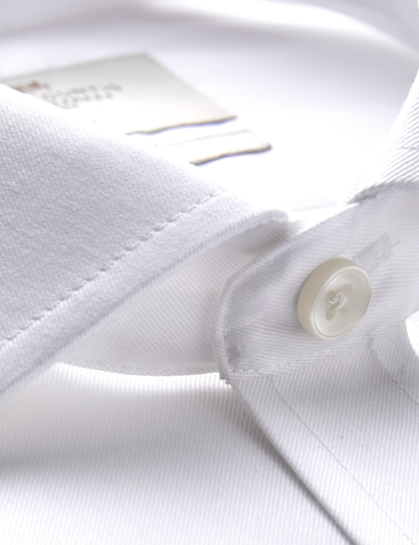 Non-Iron White Fine Classic Shirt | Hawes and Curtis