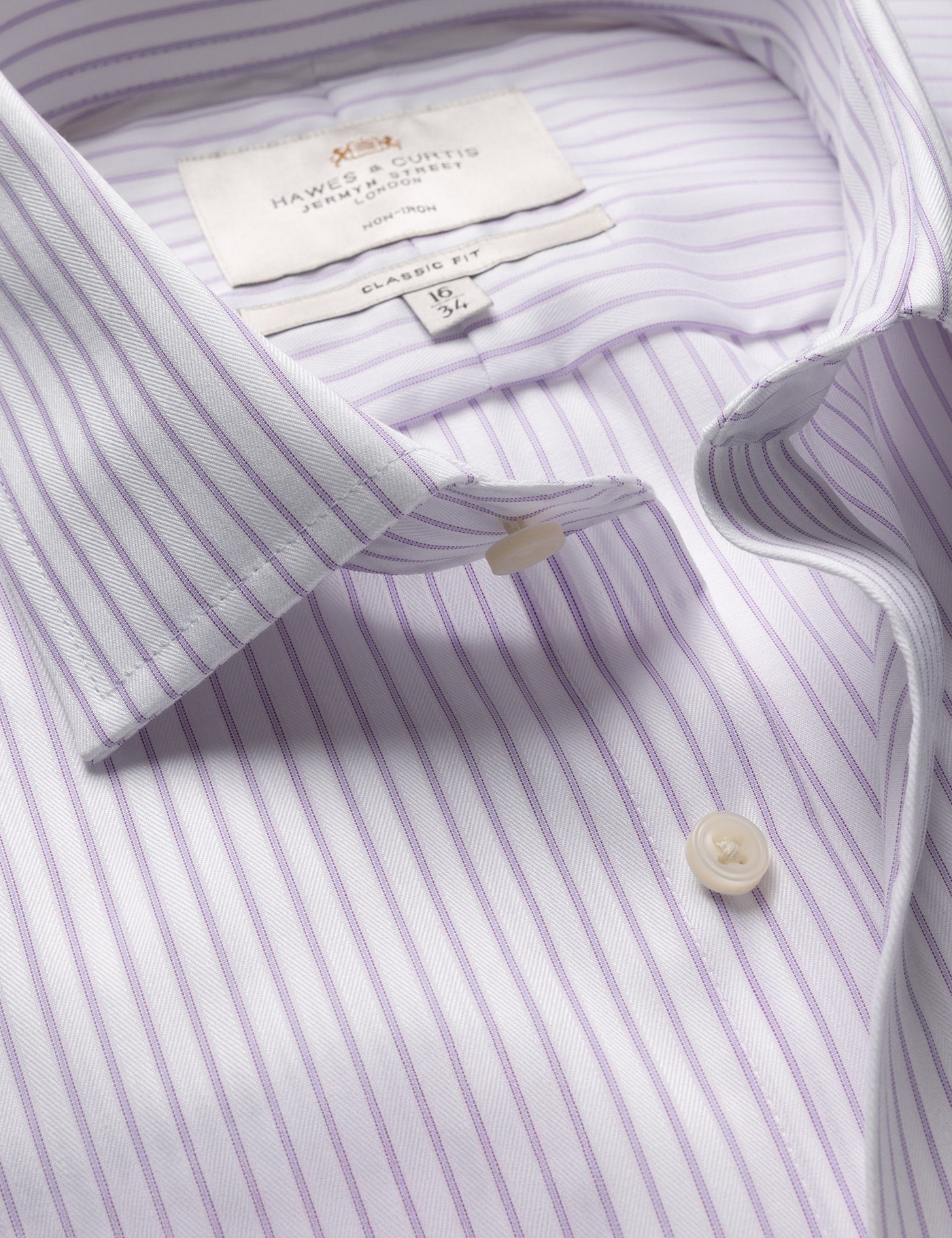Hawes & Curtis Classic Fit Lilac & White Stripe Non-Iron Shirt Size: 17" collar, 34" sleeve
