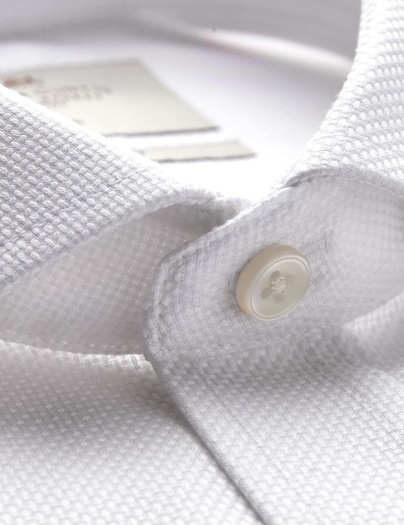 Men's Dress White Fabric Interest Classic Fit Shirt - Single Cuff - Windsor Collar - Non Iron